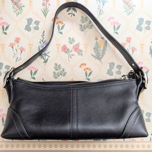 Coach Hampton Baguette Bag